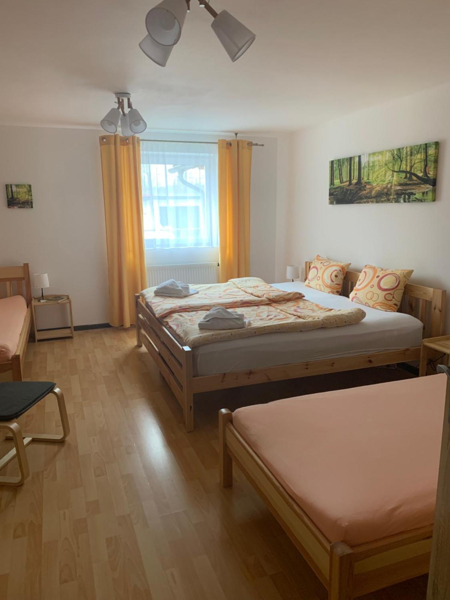 Penzion Pod Peci Lenora Buitenkant foto