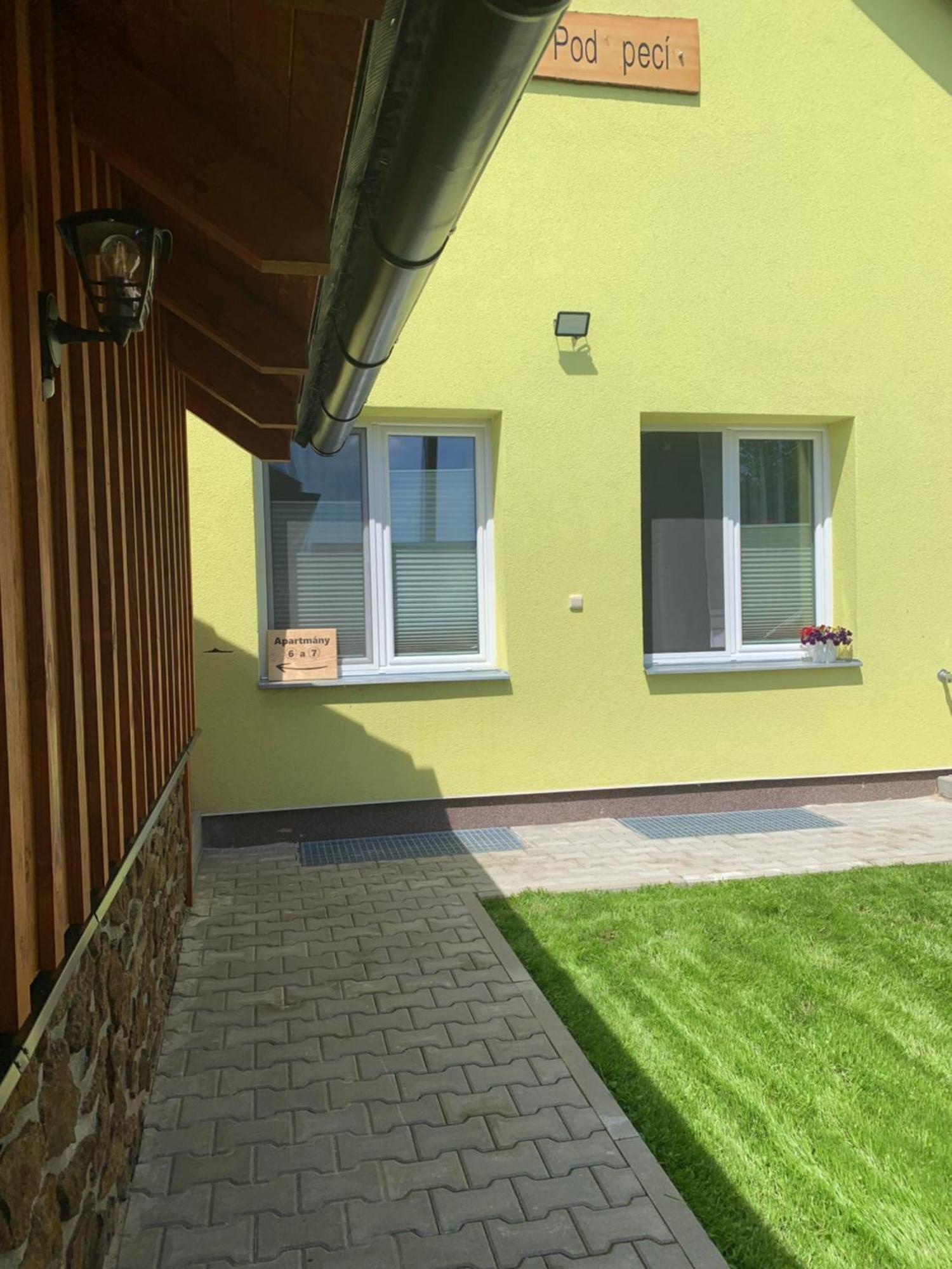 Penzion Pod Peci Lenora Buitenkant foto