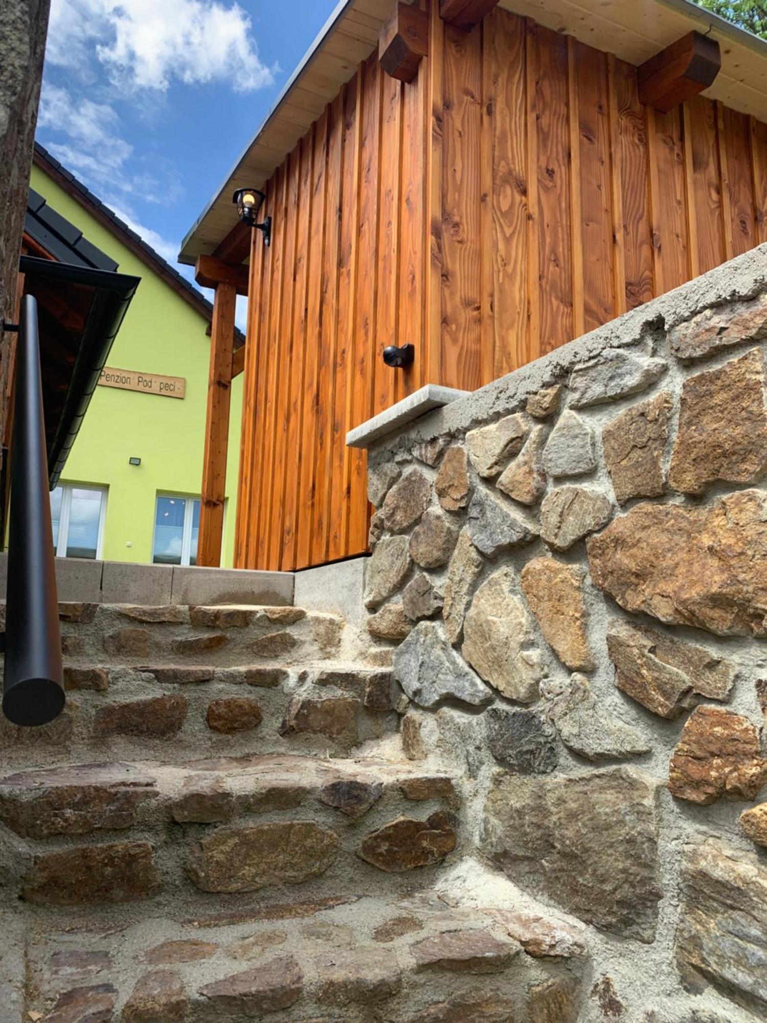 Penzion Pod Peci Lenora Buitenkant foto